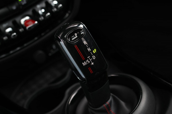 MINI Clubman 2.0 JCW 306Pk ALL4 *Pano*Harman/Kardon*Camera*Leder*Head-Up* MINI Clubman 2.0 JCW 306Pk ALL4 *Pano*Harman/Kardon*Camera*Leder*Head-Up*