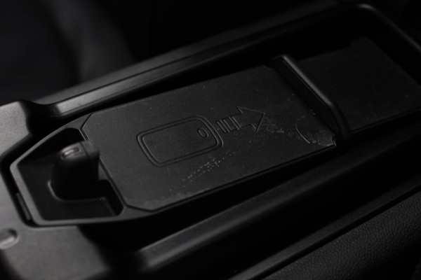 MINI Clubman 2.0 JCW 306Pk ALL4 *Pano*Harman/Kardon*Camera*Leder*Head-Up* MINI Clubman 2.0 JCW 306Pk ALL4 *Pano*Harman/Kardon*Camera*Leder*Head-Up*