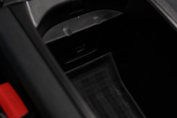 MINI Clubman 2.0 JCW 306Pk ALL4 *Pano*Harman/Kardon*Camera*Leder*Head-Up* MINI Clubman 2.0 JCW 306Pk ALL4 *Pano*Harman/Kardon*Camera*Leder*Head-Up*