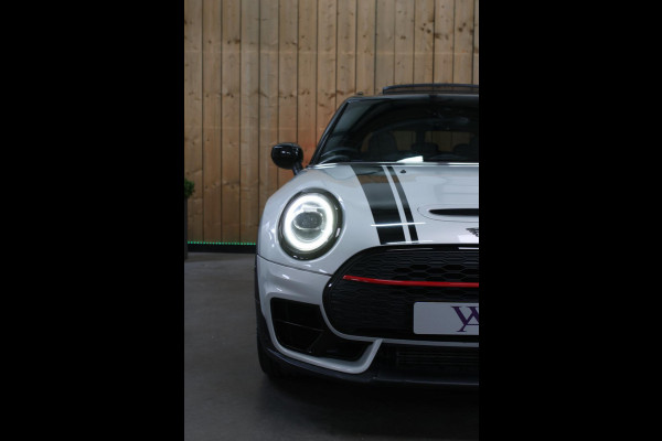 MINI Clubman 2.0 JCW 306Pk ALL4 *Pano*Harman/Kardon*Camera*Leder*Head-Up* MINI Clubman 2.0 JCW 306Pk ALL4 *Pano*Harman/Kardon*Camera*Leder*Head-Up*