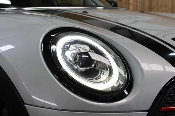 MINI Clubman 2.0 JCW 306Pk ALL4 *Pano*Harman/Kardon*Camera*Leder*Head-Up* MINI Clubman 2.0 JCW 306Pk ALL4 *Pano*Harman/Kardon*Camera*Leder*Head-Up*