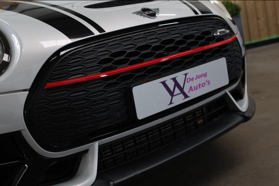 MINI Clubman 2.0 JCW 306Pk ALL4 *Pano*Harman/Kardon*Camera*Leder*Head-Up* MINI Clubman 2.0 JCW 306Pk ALL4 *Pano*Harman/Kardon*Camera*Leder*Head-Up*