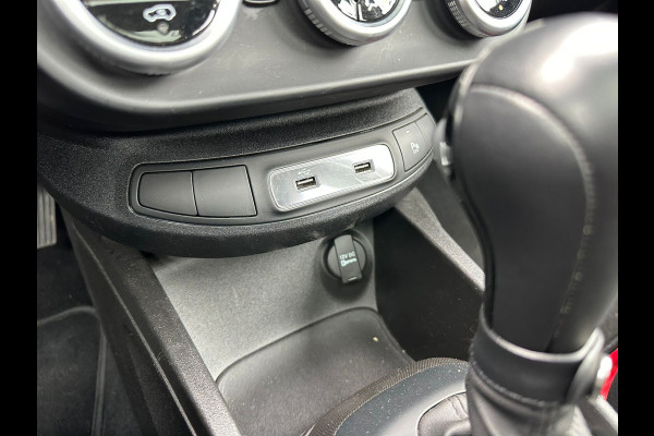 Fiat 500X 1.3 FireFly Turbo 150 Sport Automaat | Panodak Elektr | Navi | Climate | occasion Fiat 500X 1.3 FireFly Turbo 150 Sport Automaat | Panodak Elektr | Navi | Climate | occasion