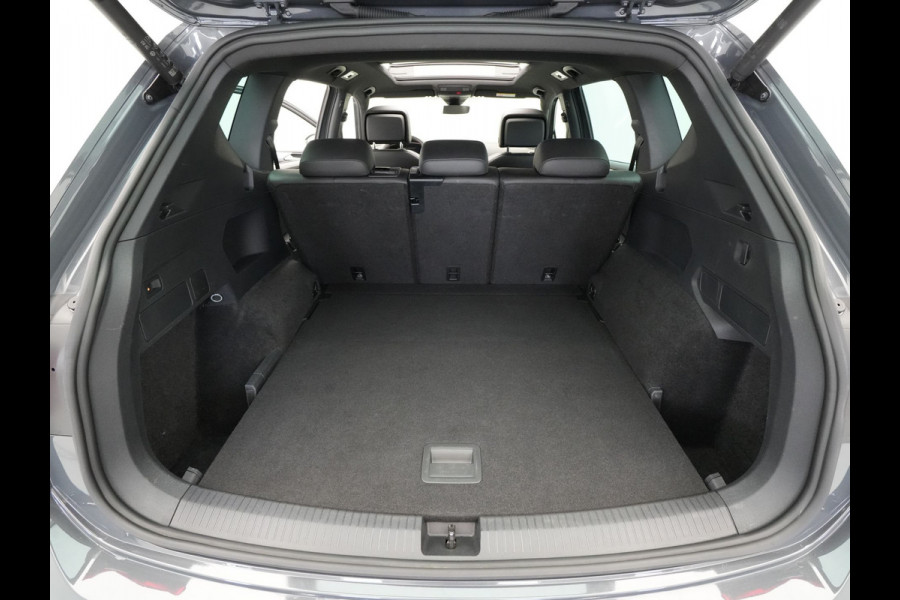 Seat Tarraco 1.5 TSI 150pk DSG FR Business Intense Panoramadak Navigatie Trekhaak Stoelverwarming v + a Seat Tarraco 1.5 TSI 150pk DSG FR Business Intense Panoramadak Navigatie Trekhaak Stoelverwarming v + a