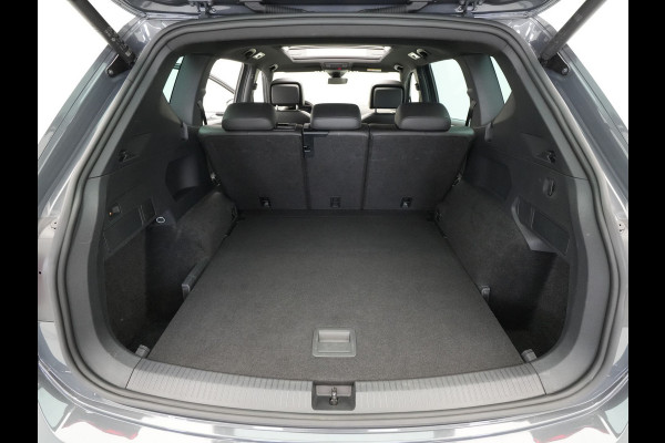 Seat Tarraco 1.5 TSI 150pk DSG FR Business Intense Panoramadak Navigatie Trekhaak Stoelverwarming v + a Seat Tarraco 1.5 TSI 150pk DSG FR Business Intense Panoramadak Navigatie Trekhaak Stoelverwarming v + a