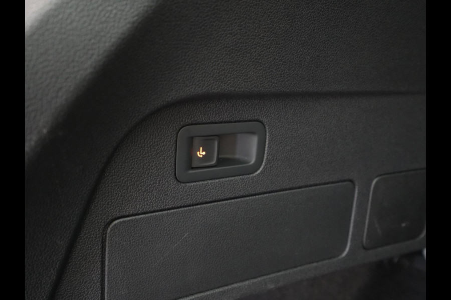 Seat Tarraco 1.5 TSI 150pk DSG FR Business Intense Panoramadak Navigatie Trekhaak Stoelverwarming v + a Seat Tarraco 1.5 TSI 150pk DSG FR Business Intense Panoramadak Navigatie Trekhaak Stoelverwarming v + a