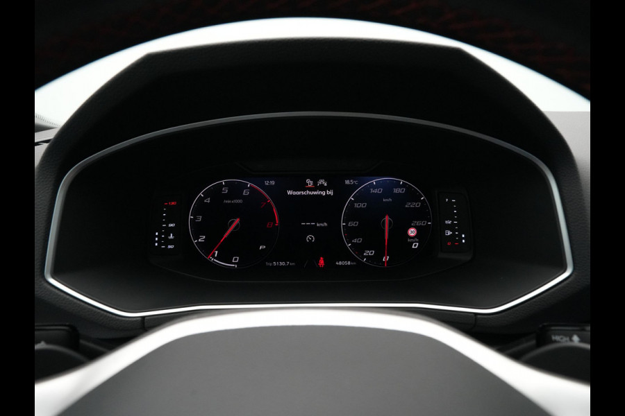 Seat Tarraco 1.5 TSI 150pk DSG FR Business Intense Panoramadak Navigatie Trekhaak Stoelverwarming v + a Seat Tarraco 1.5 TSI 150pk DSG FR Business Intense Panoramadak Navigatie Trekhaak Stoelverwarming v + a