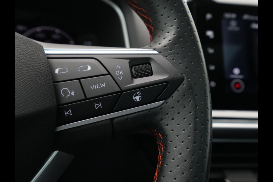 Seat Tarraco 1.5 TSI 150pk DSG FR Business Intense Panoramadak Navigatie Trekhaak Stoelverwarming v + a Seat Tarraco 1.5 TSI 150pk DSG FR Business Intense Panoramadak Navigatie Trekhaak Stoelverwarming v + a