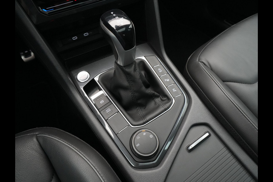 Seat Tarraco 1.5 TSI 150pk DSG FR Business Intense Panoramadak Navigatie Trekhaak Stoelverwarming v + a Seat Tarraco 1.5 TSI 150pk DSG FR Business Intense Panoramadak Navigatie Trekhaak Stoelverwarming v + a