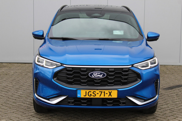 Ford Kuga 2.5-243pk PHEV ST-Line X. 2100kg trekgewicht ! Nieuw Model ! Van €. 54.937,- voor €. 43.735,- ! Trekgewicht van 2.100kg ! Elektr. verstelb. AGR stoelen voor, Stoel-, stuur-, voorraam- en achterbank verwarming, Elektr. panorama/schuif-kanteldak , Trekhaak wegklapbaar,