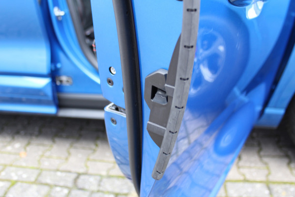 Ford Kuga 2.5-243pk PHEV ST-Line X. 2100kg trekgewicht ! Nieuw Model ! Van €. 54.937,- voor €. 43.735,- ! Trekgewicht van 2.100kg ! Elektr. verstelb. AGR stoelen voor, Stoel-, stuur-, voorraam- en achterbank verwarming, Elektr. panorama/schuif-kanteldak , Trekhaak wegklapbaar,