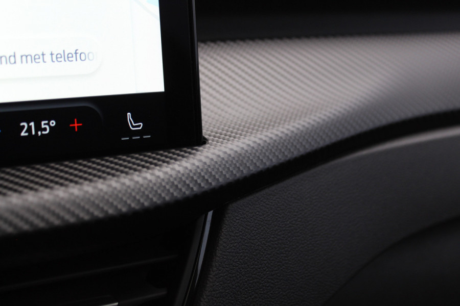 Ford Kuga 2.5-243pk PHEV ST-Line X. 2100kg trekgewicht ! Nieuw Model ! Van €. 54.937,- voor €. 43.735,- ! Trekgewicht van 2.100kg ! Elektr. verstelb. AGR stoelen voor, Stoel-, stuur-, voorraam- en achterbank verwarming, Elektr. panorama/schuif-kanteldak , Trekhaak wegklapbaar,