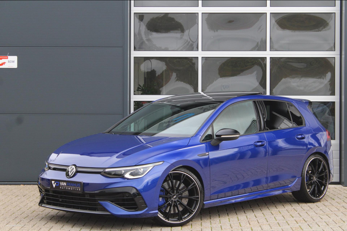 Volkswagen Golf 2.0 TSI 4Motion R ABT 384pk | Pano | Akrapovic | Leder | HK | HUD Volkswagen Golf 2.0 TSI 4Motion R ABT 384pk | Pano | Akrapovic | Leder | HK | HUD
