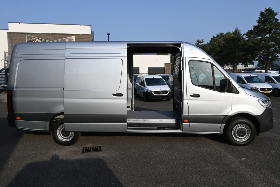 Mercedes-Benz Sprinter 317 CDI L3H2 Pro 2 Schuifdeuren, Smartphone integratiepakket, Geveerde stoel, Etc. Mercedes-Benz Sprinter 317 CDI L3H2 Pro 2 Schuifdeuren, Smartphone integratiepakket, Geveerde stoel, Etc.