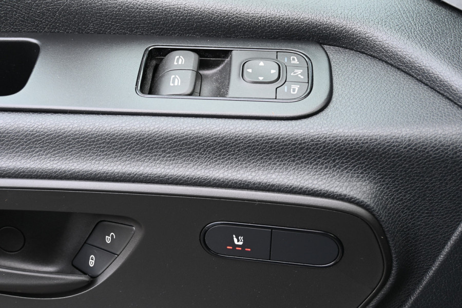 Mercedes-Benz Sprinter 317 CDI L2H2 Pro HD Navigatie, Winterpakket, Geveerde stoel, Etc. Mercedes-Benz Sprinter 317 CDI L2H2 Pro HD Navigatie, Winterpakket, Geveerde stoel, Etc.