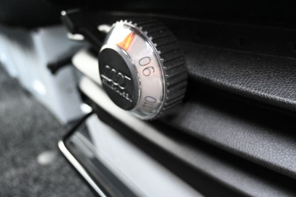 Mercedes-Benz Sprinter 317 CDI L2H2 Pro HD Navigatie, Winterpakket, Geveerde stoel, Etc. Mercedes-Benz Sprinter 317 CDI L2H2 Pro HD Navigatie, Winterpakket, Geveerde stoel, Etc.