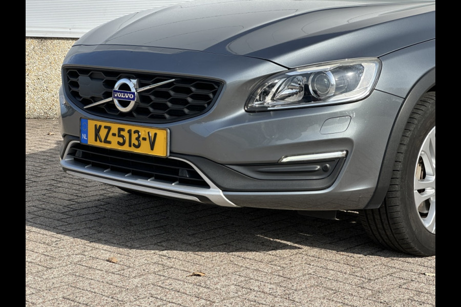Volvo S60 Cross Country 2.0 T5 AWD Momentum