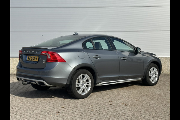 Volvo S60 Cross Country 2.0 T5 AWD Momentum
