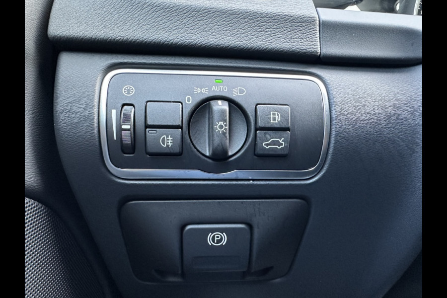 Volvo S60 Cross Country 2.0 T5 AWD Momentum