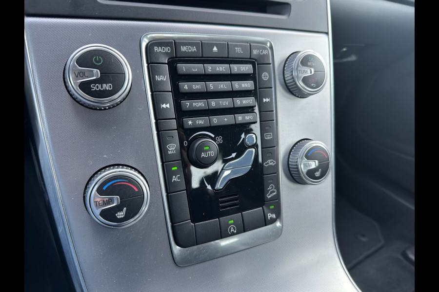 Volvo S60 Cross Country 2.0 T5 AWD Momentum