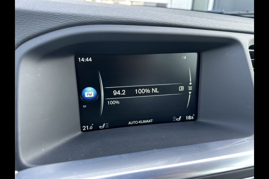 Volvo S60 Cross Country 2.0 T5 AWD Momentum