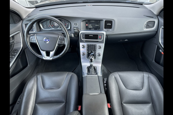 Volvo S60 Cross Country 2.0 T5 AWD Momentum