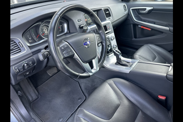 Volvo S60 Cross Country 2.0 T5 AWD Momentum