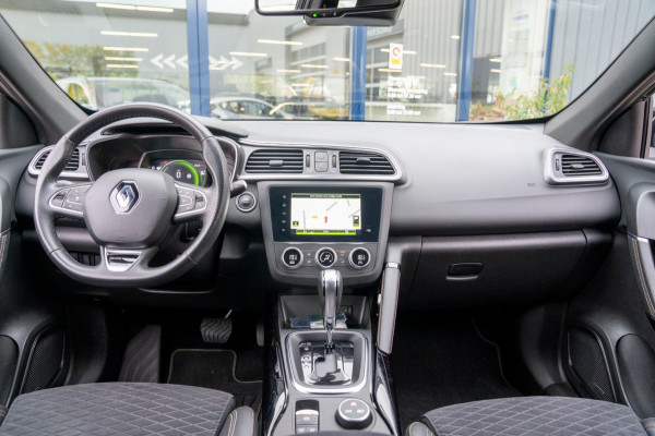 Renault Kadjar 1.3 TCe Black Edition Automaat | Prijs rijklaar incl. 12 mnd garantie | Trekhaak Navi Bose Blindspot Verw stoelen Renault Kadjar 1.3 TCe Black Edition Automaat | Prijs rijklaar incl. 12 mnd garantie | Trekhaak Navi Bose Blindspot Verw stoelen