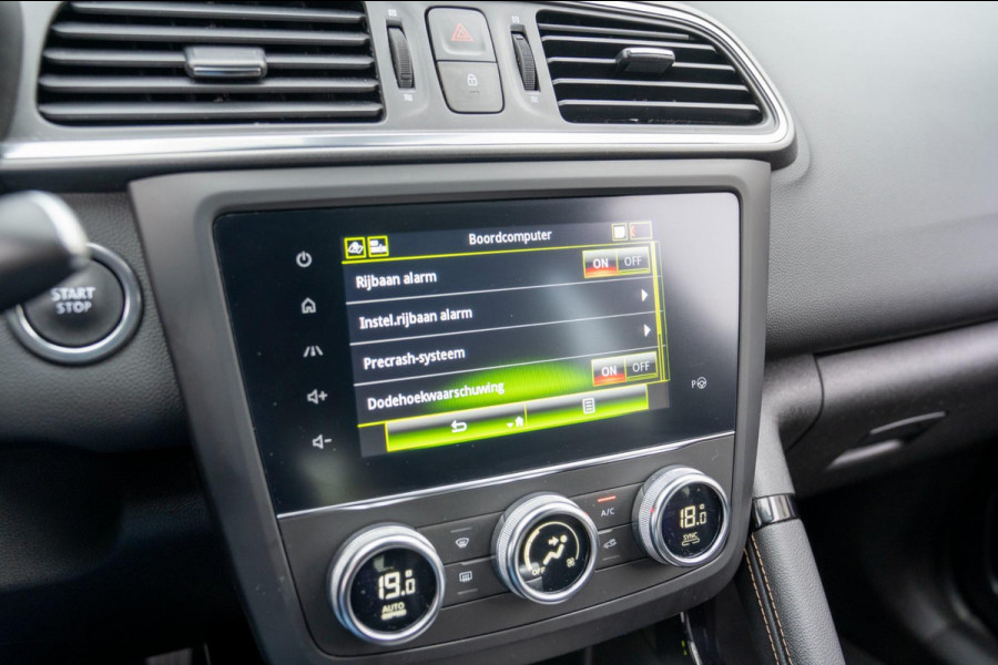 Renault Kadjar 1.3 TCe Black Edition Automaat | Prijs rijklaar incl. 12 mnd garantie | Trekhaak Navi Bose Blindspot Verw stoelen Renault Kadjar 1.3 TCe Black Edition Automaat | Prijs rijklaar incl. 12 mnd garantie | Trekhaak Navi Bose Blindspot Verw stoelen