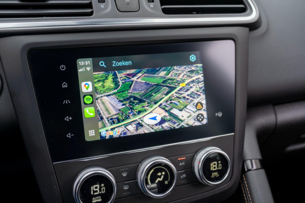 Renault Kadjar 1.3 TCe Black Edition Automaat | Prijs rijklaar incl. 12 mnd garantie | Trekhaak Navi Bose Blindspot Verw stoelen Renault Kadjar 1.3 TCe Black Edition Automaat | Prijs rijklaar incl. 12 mnd garantie | Trekhaak Navi Bose Blindspot Verw stoelen