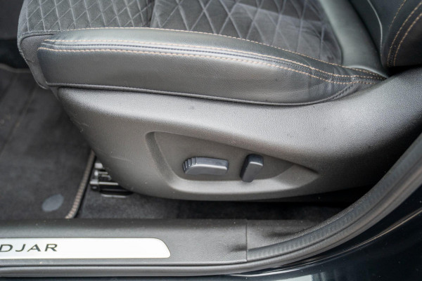 Renault Kadjar 1.3 TCe Black Edition Automaat | Prijs rijklaar incl. 12 mnd garantie | Trekhaak Navi Bose Blindspot Verw stoelen Renault Kadjar 1.3 TCe Black Edition Automaat | Prijs rijklaar incl. 12 mnd garantie | Trekhaak Navi Bose Blindspot Verw stoelen