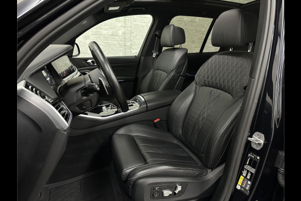 BMW X5 xDrive45e M-Sport | Panorama | 360 Camera | 96% SOH | ACC | Leder Indiv. | Laser-LED | Harman-Kardon | Rij-Assistent Pro | Memory | Head-Up | Trekhaak | 4-Zone Clima | Beker Koeling & Verwarming | Stuurverwarming | Comfortstoelen | Keyless-Entry | M-Gordels | Sfeerverlichting | Carplay |