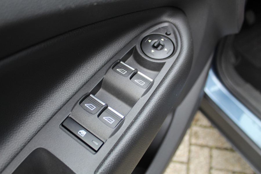 Ford Kuga 1.5 120 pk EcoBoost Trend Ultimate 1800kg Trekgewicht, Trekhaak, Lm velgen, Navigatie