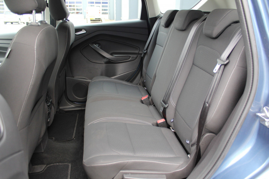 Ford Kuga 1.5 120 pk EcoBoost Trend Ultimate 1800kg Trekgewicht, Trekhaak, Lm velgen, Navigatie