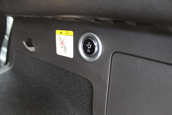 Ford Kuga 1.5 120 pk EcoBoost Trend Ultimate 1800kg Trekgewicht, Trekhaak, Lm velgen, Navigatie