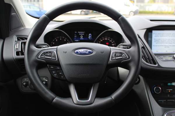 Ford Kuga 1.5 120 pk EcoBoost Trend Ultimate 1800kg Trekgewicht, Trekhaak, Lm velgen, Navigatie
