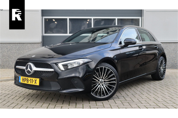 Mercedes-Benz A-Klasse 250 e Luxury / SOH 93% / 19inch / Sfeer verlichting / Widescreen / Camera / Carplay / Mercedes-Benz A-Klasse 250 e Luxury / SOH 93% / 19inch / Sfeer verlichting / Widescreen / Camera / Carplay /