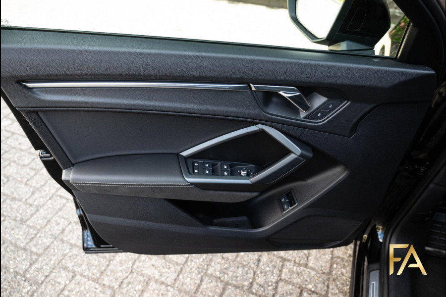 Audi Q3 Sportback 45 TFSI e S Line Edition One 20Inch|Leder|MatrixLED|Ambianceverlichting|Fullblack
