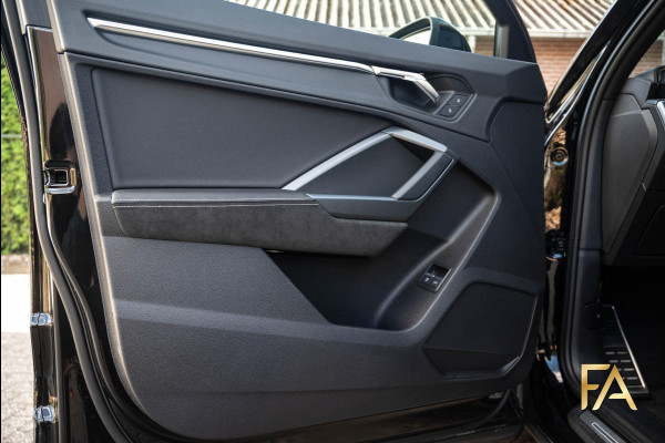 Audi Q3 Sportback 45 TFSI e S Line Edition One 20Inch|Leder|MatrixLED|Ambianceverlichting|Fullblack