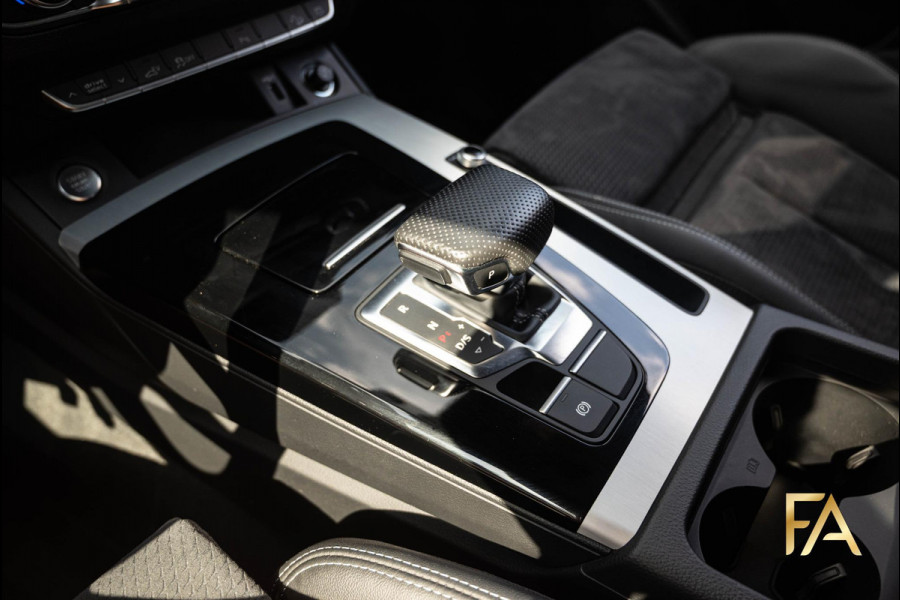 Audi Q5 50 TFSI e S Line 20Inch|LED|Trekhaak|Alcantara
