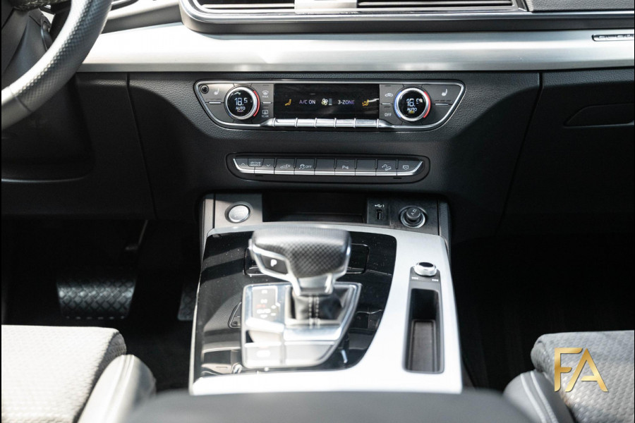 Audi Q5 50 TFSI e S Line 20Inch|LED|Trekhaak|Alcantara