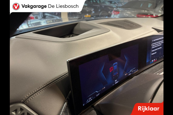 BMW X5 XDrive50e Launch Edition M-Sport / Panorama-dak / luchtvering / Leder /head-up