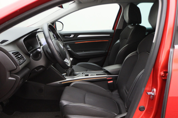 Renault MEGANE Estate 1.0 TCe Intens Camera, Head-Up, Apple Carplay, Keyless, Climate, DAB