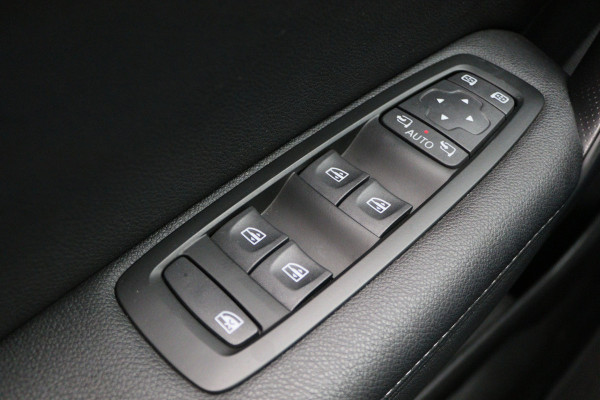 Renault MEGANE Estate 1.0 TCe Intens Camera, Head-Up, Apple Carplay, Keyless, Climate, DAB