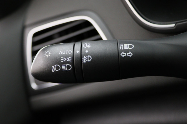 Renault MEGANE Estate 1.0 TCe Intens Camera, Head-Up, Apple Carplay, Keyless, Climate, DAB