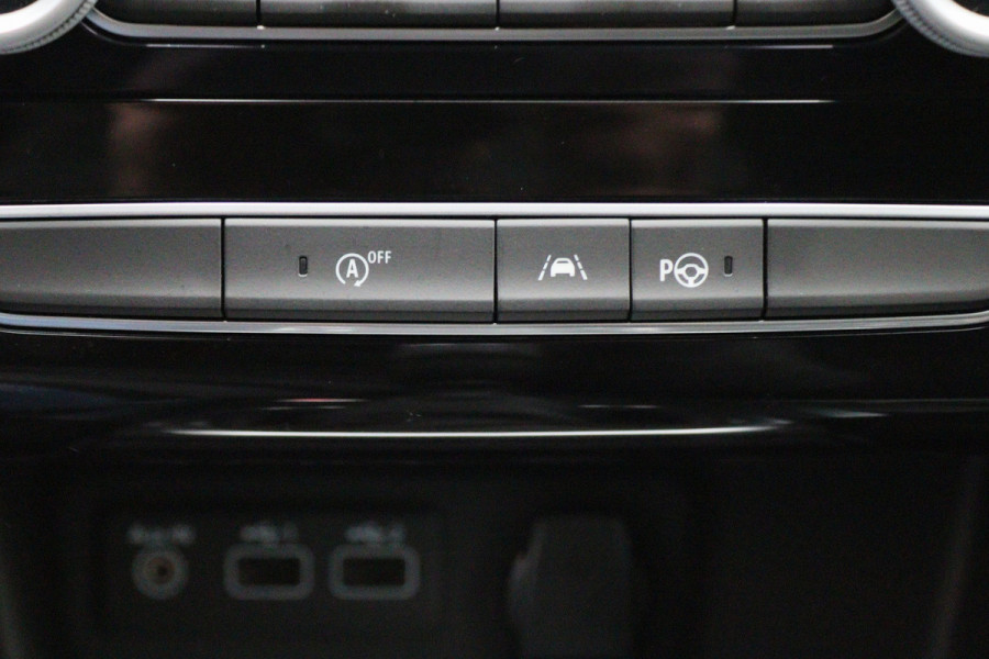 Renault MEGANE Estate 1.0 TCe Intens Camera, Head-Up, Apple Carplay, Keyless, Climate, DAB