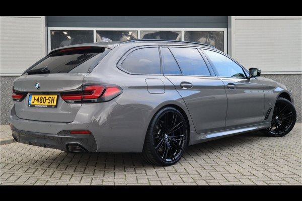 BMW 5 Serie Touring 530i High Executive M-Sport 20inch / Bernina Grau / Pano / Camera / Laser BMW 5 Serie Touring 530i High Executive M-Sport 20inch / Bernina Grau / Pano / Camera / Laser
