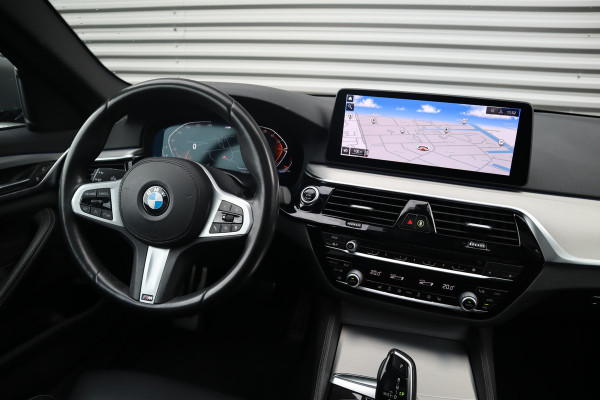 BMW 5 Serie Touring 530i High Executive M-Sport 20inch / Bernina Grau / Pano / Camera / Laser BMW 5 Serie Touring 530i High Executive M-Sport 20inch / Bernina Grau / Pano / Camera / Laser