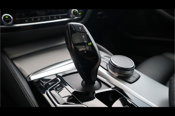 BMW 5 Serie Touring 530i High Executive M-Sport 20inch / Bernina Grau / Pano / Camera / Laser BMW 5 Serie Touring 530i High Executive M-Sport 20inch / Bernina Grau / Pano / Camera / Laser