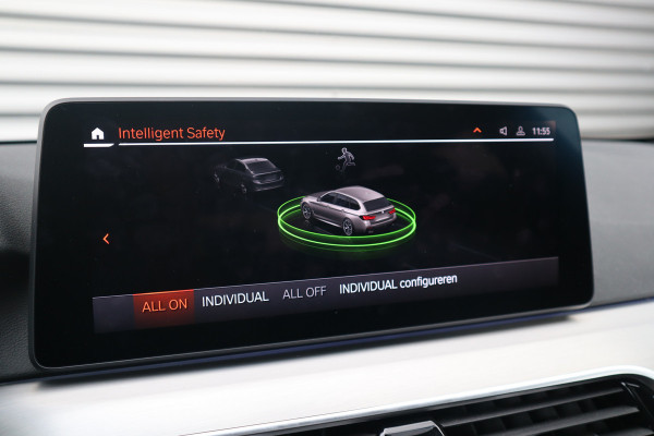 BMW 5 Serie Touring 530i High Executive M-Sport 20inch / Bernina Grau / Pano / Camera / Laser BMW 5 Serie Touring 530i High Executive M-Sport 20inch / Bernina Grau / Pano / Camera / Laser